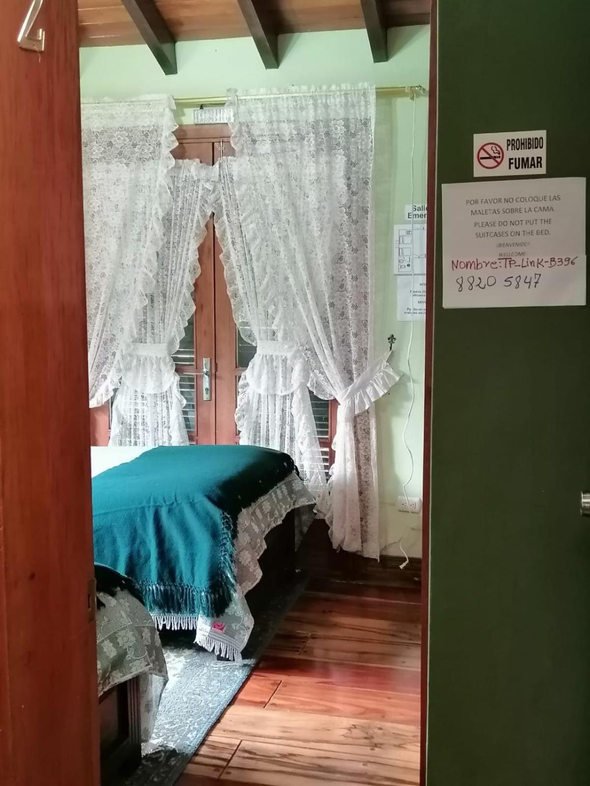 Hostal Saint Mary'S タバベラ エクステリア 写真
